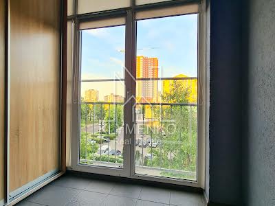 квартира за адресою Регенераторна вул., 4