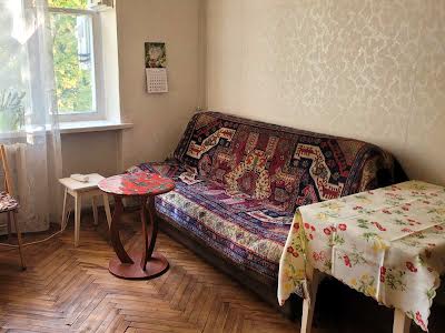 квартира за адресою Василя Кучера вул., 6