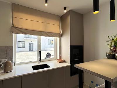 квартира за адресою Озерна, 8