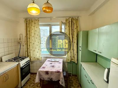 квартира за адресою Амвросія Бучми бульв., 5/1