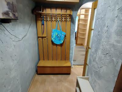 квартира за адресою Братів Зірових, 25