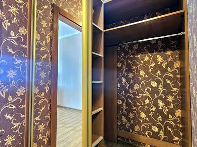 квартира за адресою Дніпровська набережна вул., 26-А