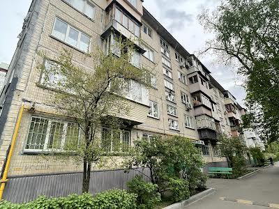 квартира за адресою Київ, Запорожця Петра вул., 18