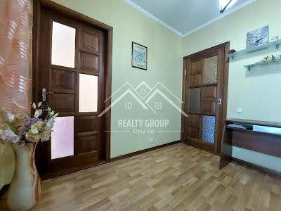 квартира за адресою Українська вул., 61
