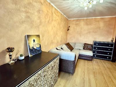 квартира за адресою Дальницька вул., 15