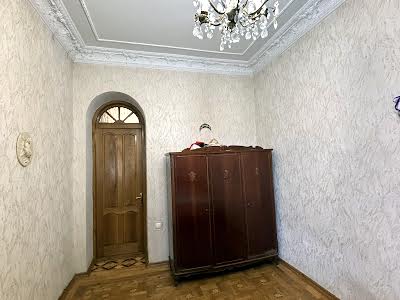 квартира за адресою Пастера вул., 10