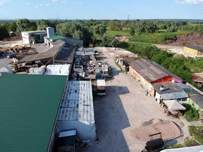 ділянка за адресою с. Вишеньки, центральна