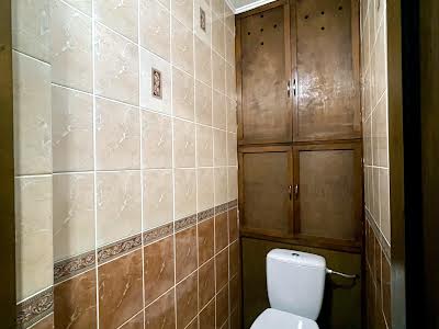 квартира за адресою Драгоманова вул., 44а