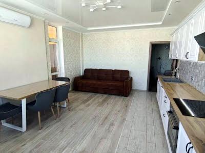квартира по адресу Драгоманова ул., 4а