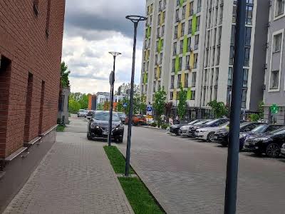 комерційна за адресою Угорська вул., 14