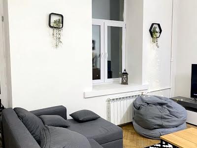 квартира за адресою Костянтинівська вул., 19