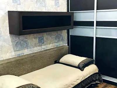 квартира по адресу Героев Днепра ул., 19