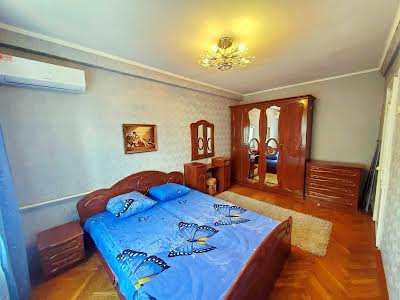 квартира за адресою Велика Васильківська вул. (Червоноармійська), 131