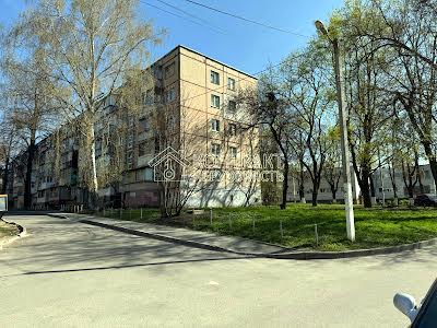 квартира за адресою Героїв Праці, 36б