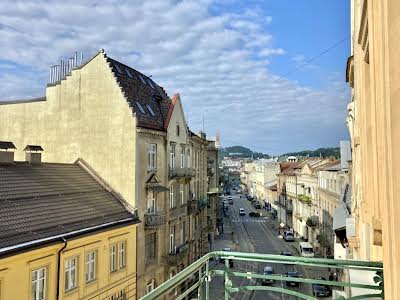 квартира по адресу Ивана Франка ул., 15