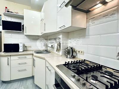 квартира за адресою Ягідна вул., 21