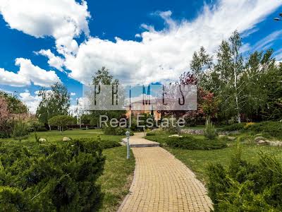 будинок за адресою с. Лісники, Ватутіна пров.