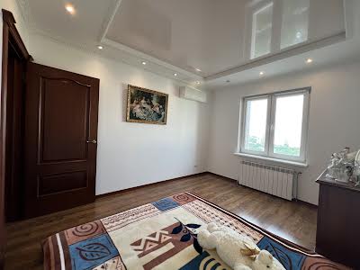 квартира за адресою Урлівська вул., 30