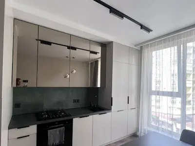квартира за адресою Залізнична вул., 7
