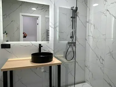 квартира за адресою Космічна вул., 5