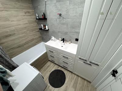 квартира за адресою Авіахімічна вул., 7