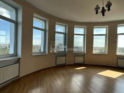 дом по адресу Анатолия Соловьяненко ул., 200