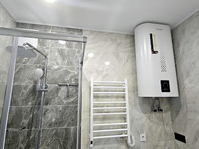 квартира за адресою Олександра Олеся вул., 10
