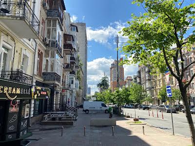 квартира по адресу Шота Руставели ул., 33-Б
