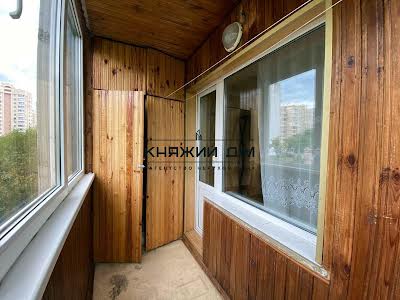 квартира за адресою Лариси Руденко вул., 13