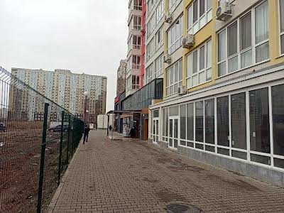 комерційна за адресою Перлинна вул., 3а