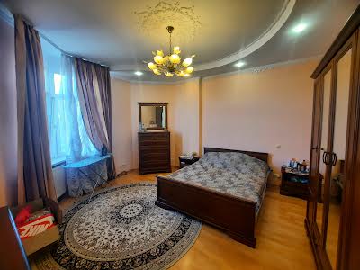 квартира по адресу Кловский спуск, 5