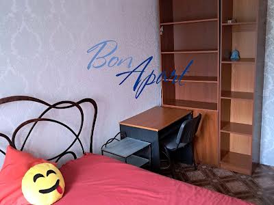 квартира за адресою Митрополита Андрея Шептицького вул. (Анатолія Луначарського), 24г