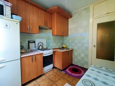 квартира за адресою Текстильників вул., 11а