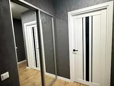 квартира по адресу Высочана ул., 18