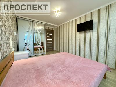 квартира за адресою Михайла Лушпи просп., 5 к25