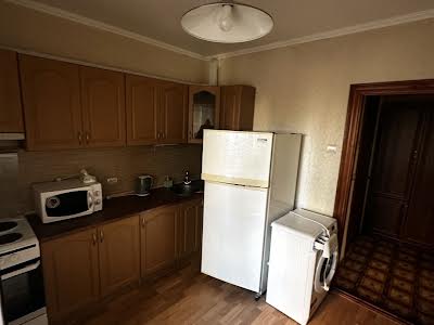 квартира по адресу Драгоманова ул., 12-А