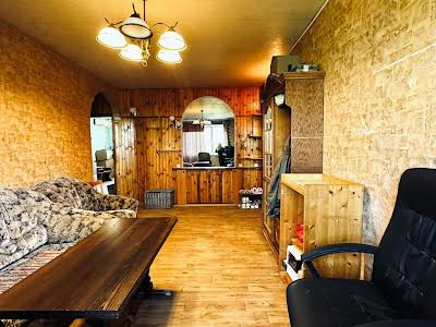квартира за адресою Нескорених вул. (Героїв Праці), 12г
