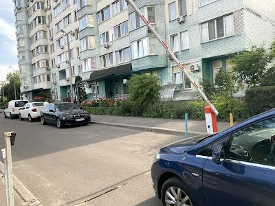 квартира за адресою Олени Пчілки вул., 3-А