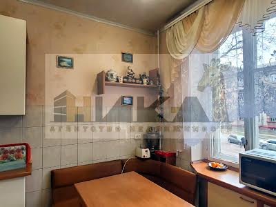 квартира за адресою Миру вул., 7
