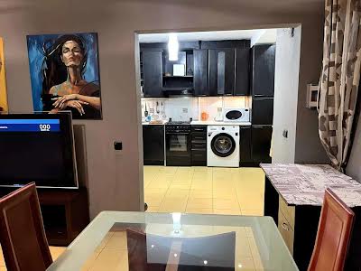 квартира за адресою Мілютенка вул., 17б