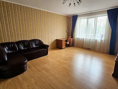 квартира за адресою Зодчих вул., 16