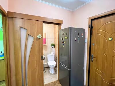 квартира за адресою Тополя-2 вул., 5