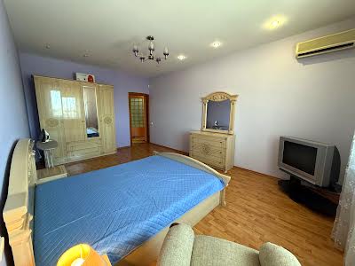 квартира за адресою Кривий Ріг, Металургів просп., 14