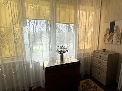 квартира за адресою Академіка Булаховського вул., 36