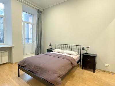 квартира за адресою Мала Житомирська вул., 5
