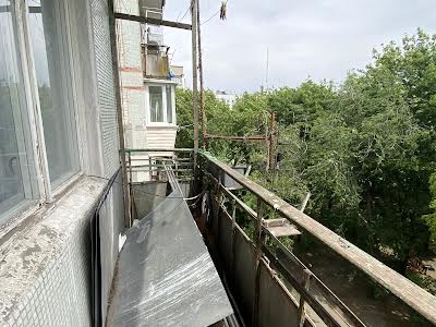 квартира за адресою Фабрично-Заводська вул., 20