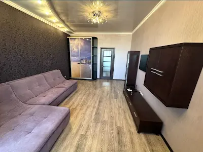 квартира за адресою Добровольців вул. (Маршала Говорова), 10