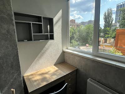 квартира за адресою Коперника вул., 3
