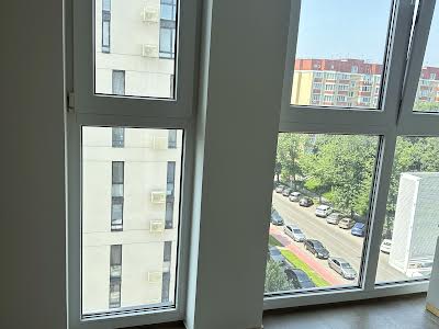 квартира по адресу Салютная ул., 2-Б