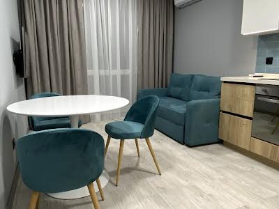квартира за адресою Зарічна вул., 2